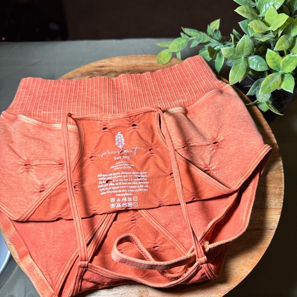 Free People- Orange Sleeveless Women's Crop Top - Picture 3 of 4